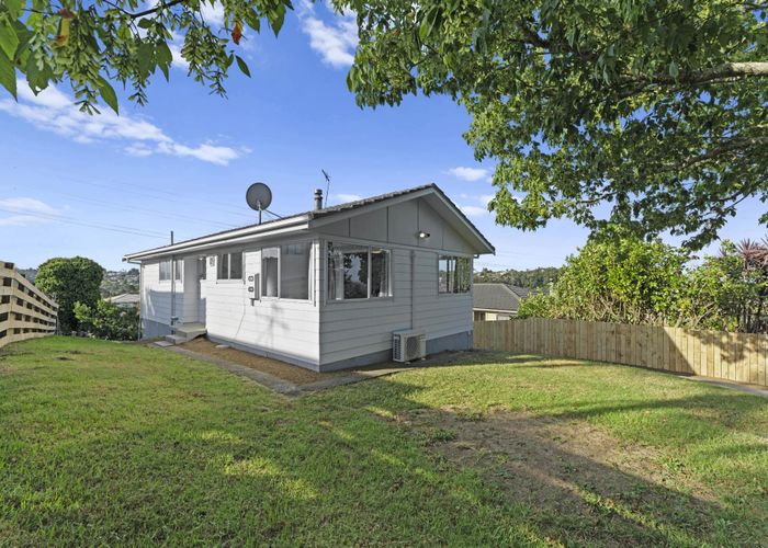  at 11 Doone Place, Massey, Auckland