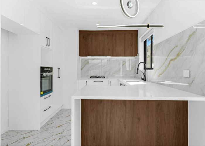  at Lot 1/12 Kivell Close, Mangere East, Manukau City, Auckland