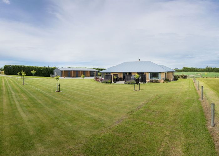 at 2/243 Weedons Ross Road, Christchurch
