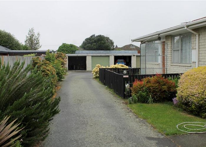  at 2/109 Middlepark Road, Sockburn, Christchurch