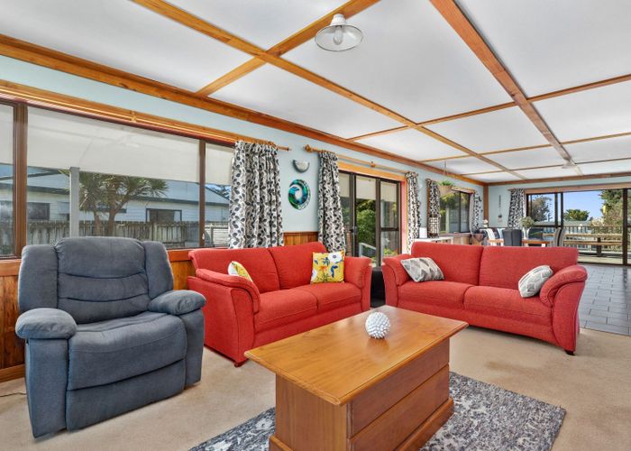  at 3 Tamarisk Drive, Riversdale Beach, Masterton