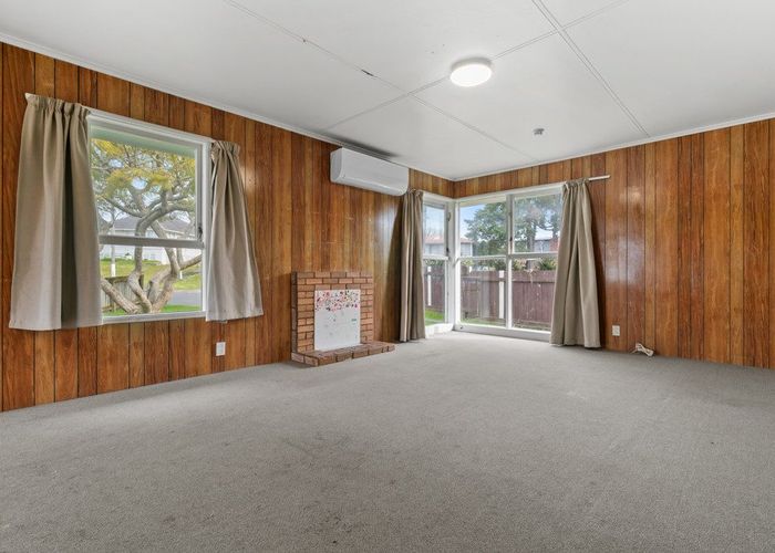  at 7 Leonard Place, Otara, Manukau City, Auckland