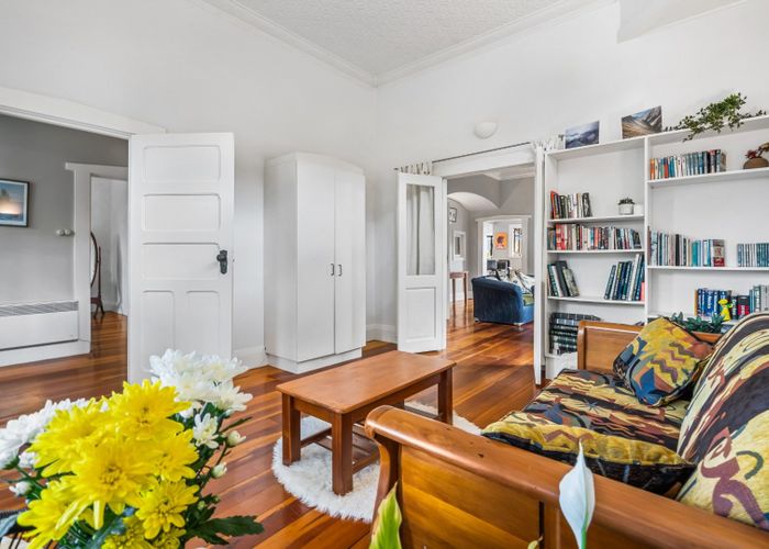  at 17 Bank Street, Mount Eden, Auckland