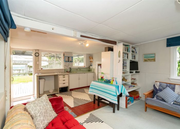  at 71 Rua Avenue, Waitarere Beach, Levin