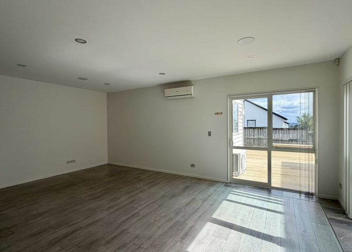  at 12 Wallen Road, Flat Bush, Manukau City, Auckland