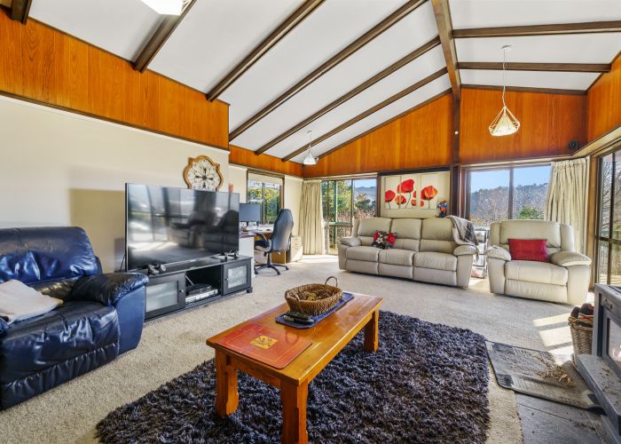  at 490E Main Road North, Timberlea, Upper Hutt