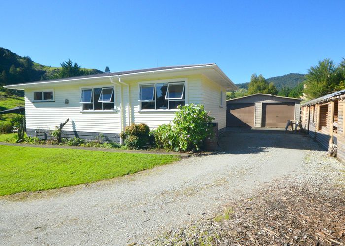  at 230 Takahue Saddle Road, Takahue