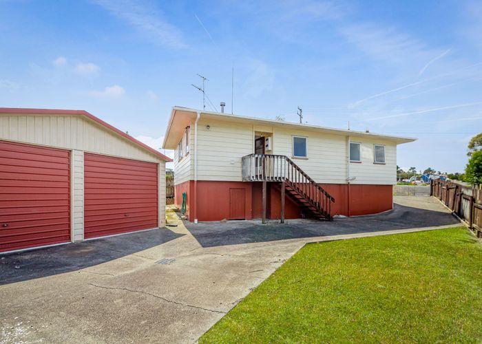  at 101 Triangle Road, Massey, Auckland