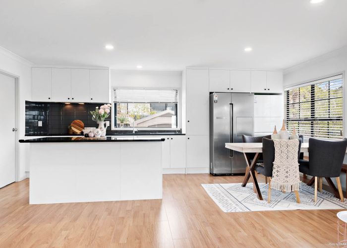  at 10 Caribbean Drive, Unsworth Heights, Auckland