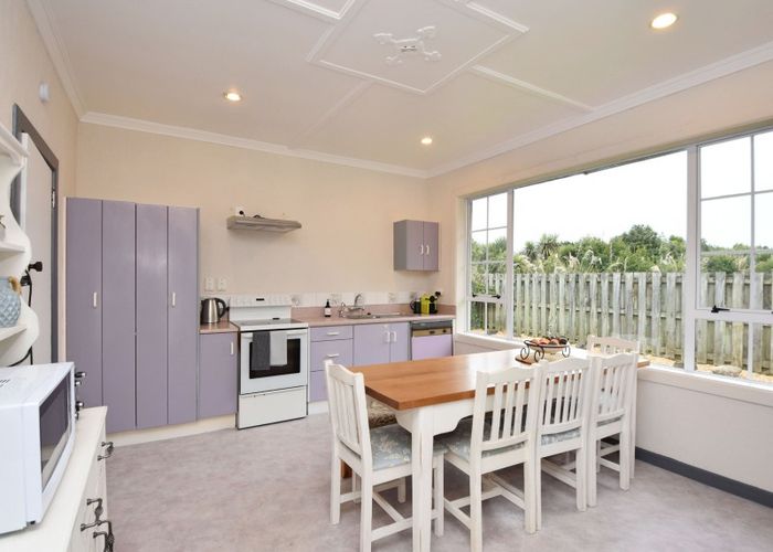  at 76 Dunns Road, Otatara