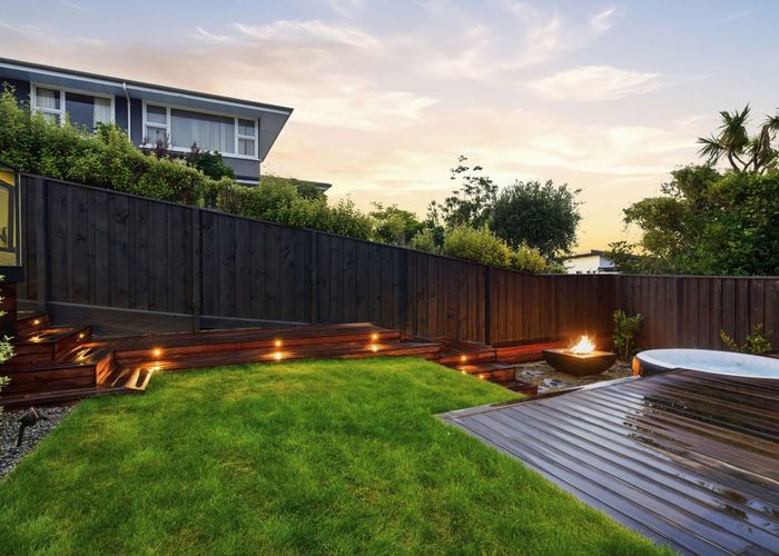  at 5B Madeley Road, Mount Pleasant, Christchurch