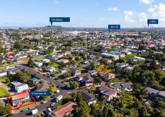  at 5 Fairway Drive, Mount Roskill, Auckland