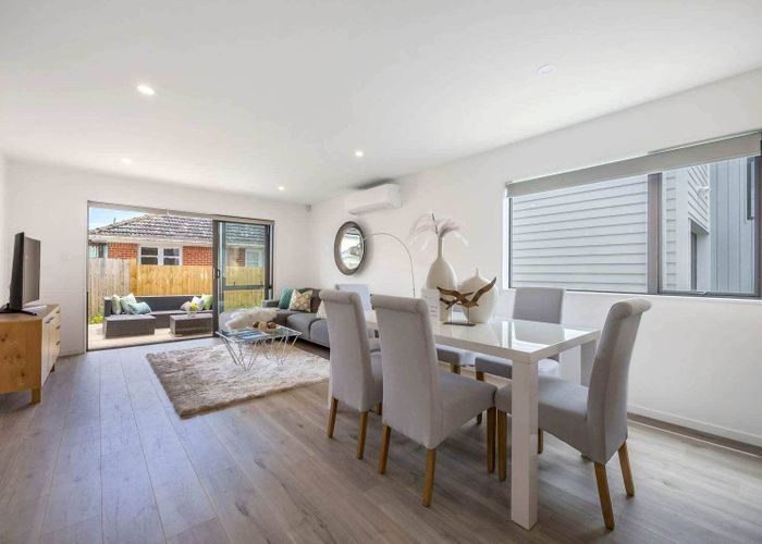  at 14D Kelwyn Road, Kelston, Waitakere City, Auckland