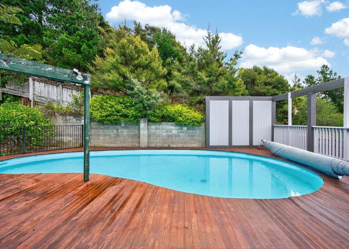  at 4 Main Road, Wainuiomata, Lower Hutt, Wellington