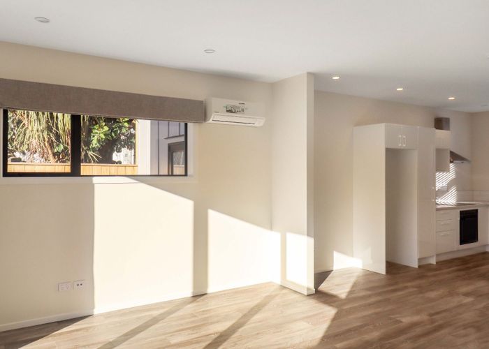  at 2/1105 Fergusson Drive , Clouston Park, Upper Hutt, Wellington