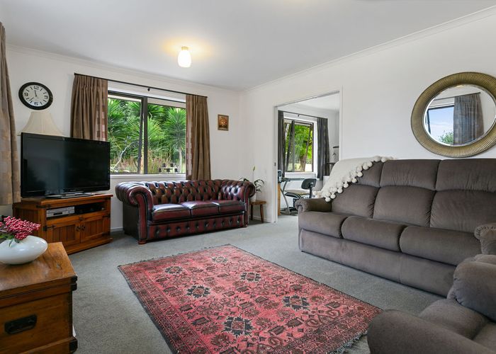  at 2 Lake View Drive, Karapiro