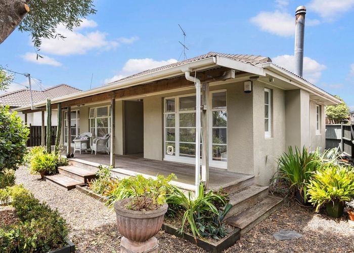  at 11 Stanhope Road, Mount Wellington, Auckland