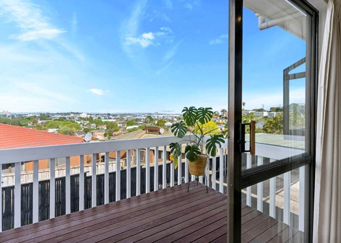  at 38A Waiohua Road, Greenlane, Auckland City, Auckland