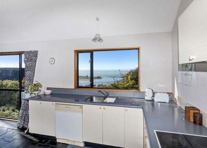  at 6 Glendevere Terrace, Redcliffs, Christchurch City, Canterbury