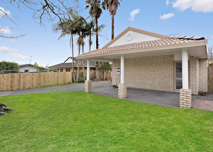  at 13 Clover Drive, Henderson, Waitakere City, Auckland
