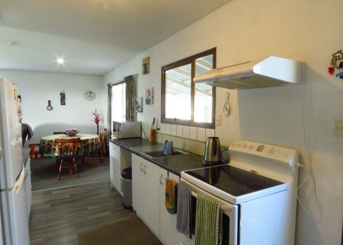  at 11 Martin Place, Carters Beach, Buller, West Coast