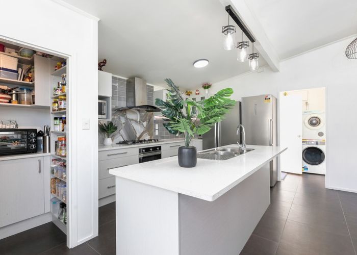  at 58 Cambridge Road, Judea, Tauranga