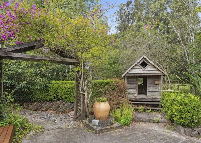  at 17 Lascelles Drive, Albany