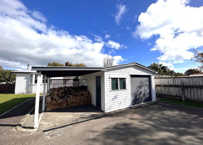  at 76 Summerhill Drive, Fitzherbert, Palmerston North