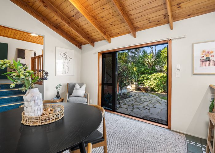  at 182 Clifton Terrace, Sumner, Christchurch City, Canterbury