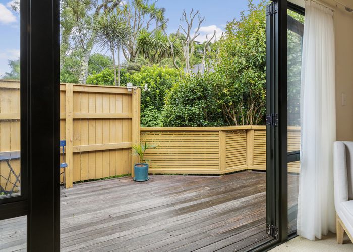  at 20 Futuna Close, Karori, Wellington