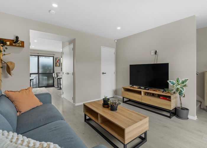  at 4/45 Methuen Road , New Windsor, Auckland City, Auckland
