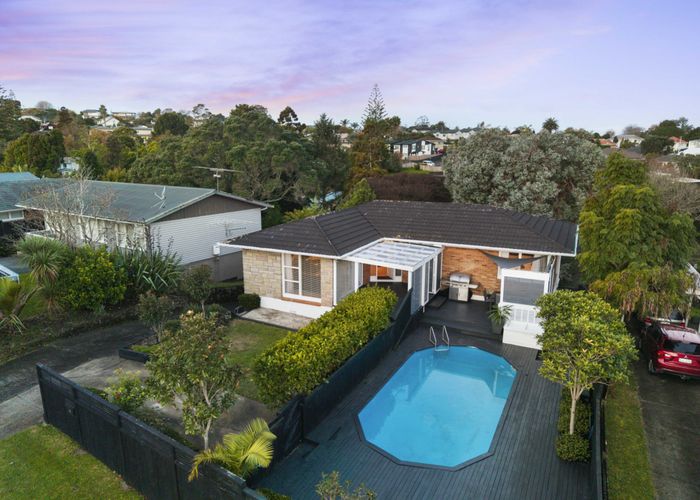  at 16 Finnerty Avenue, Howick, Manukau City, Auckland
