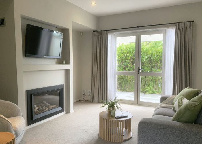  at 2 Hatfield Place, Albany, North Shore City, Auckland