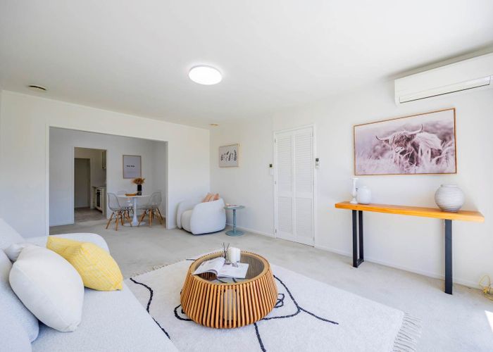  at 2/89 Diana Drive, Glenfield, North Shore City, Auckland