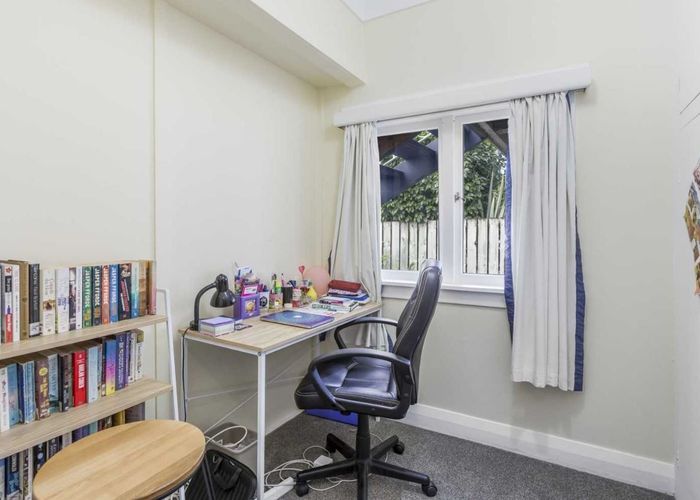  at 8A Louvain Avenue, Mount Roskill, Auckland City, Auckland