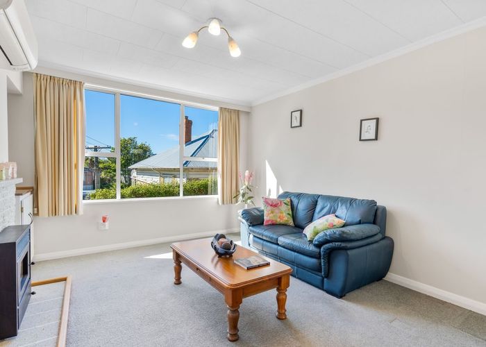  at 3 Athol Place, Ravensbourne, Dunedin, Otago