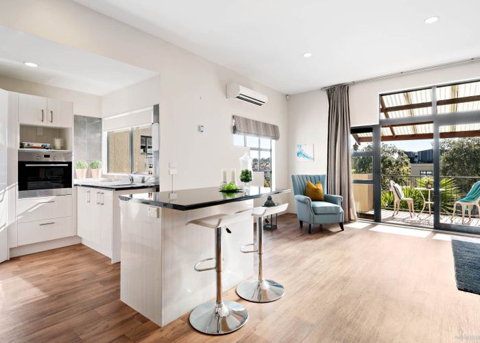  at 4/62 Fernhill Way, Albany, North Shore City, Auckland
