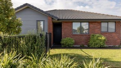 at 11 Traverse Lane, Omokoroa