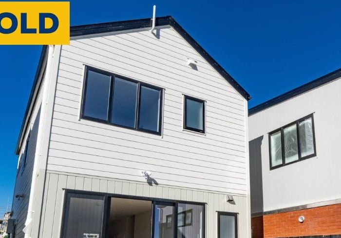  at 14 Toetoe Street, Westgate, Auckland