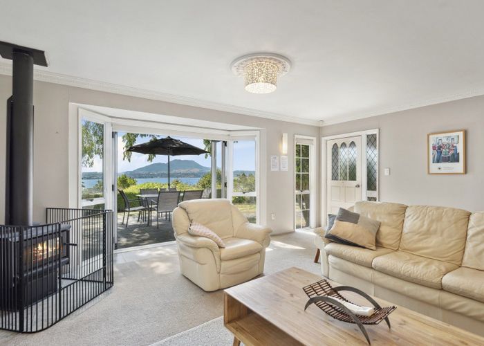  at 7 Krissell Place, Acacia Bay, Taupo