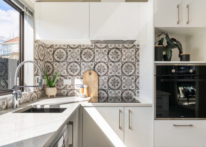  at 2/41 Athlone Crescent North, Avalon, Lower Hutt