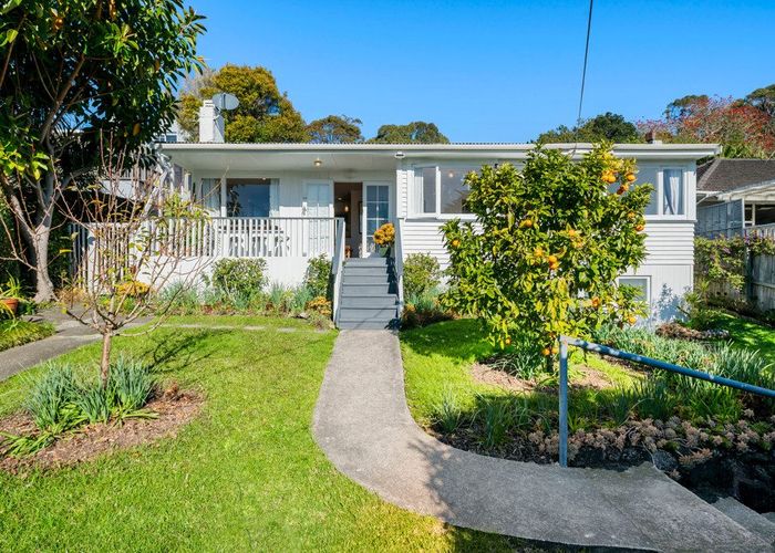  at 18 Alexander Avenue, Torbay, North Shore City, Auckland