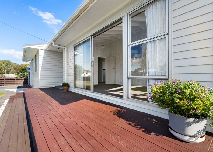  at 22 Wallace Rd, Mangere Bridge, Manukau City, Auckland