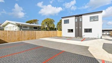 at 6/314 Royal Road, Massey, Auckland