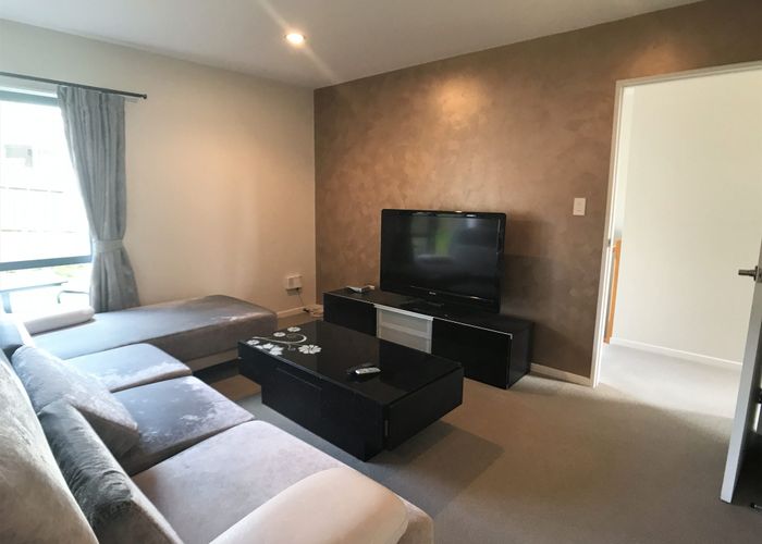  at 28b Roberts Road, Glenfield, North Shore City, Auckland