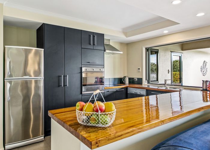  at 6 Carpentras Way, Nukuhau, Taupo
