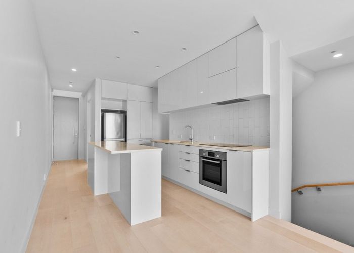  at 8/83 Hinemoa Street, Birkenhead, North Shore City, Auckland