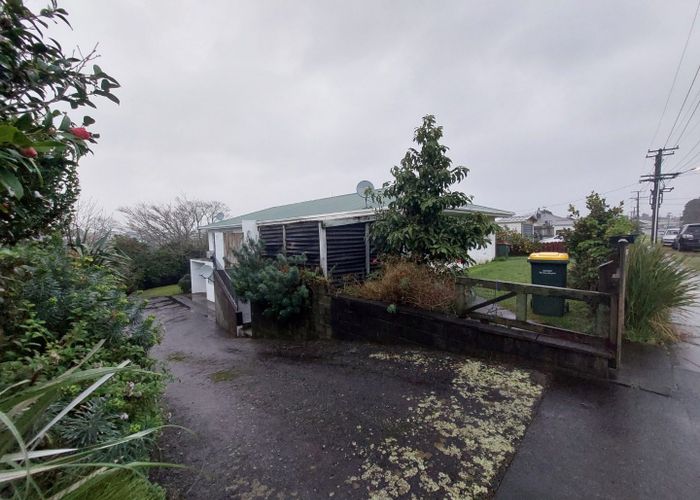  at 1/183 Seaview Road, Westown, New Plymouth, Taranaki