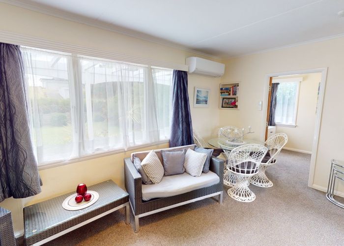  at 14 Kent Avenue, Waitarere Beach, Levin