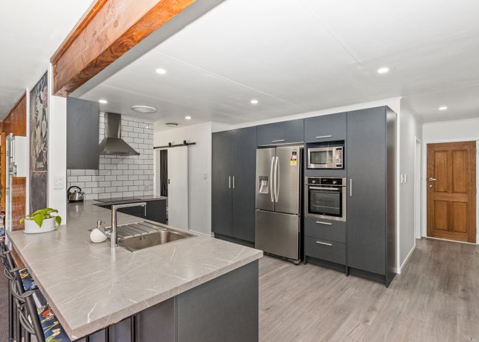  at 9 Lovelock Place, Chartwell, Hamilton
